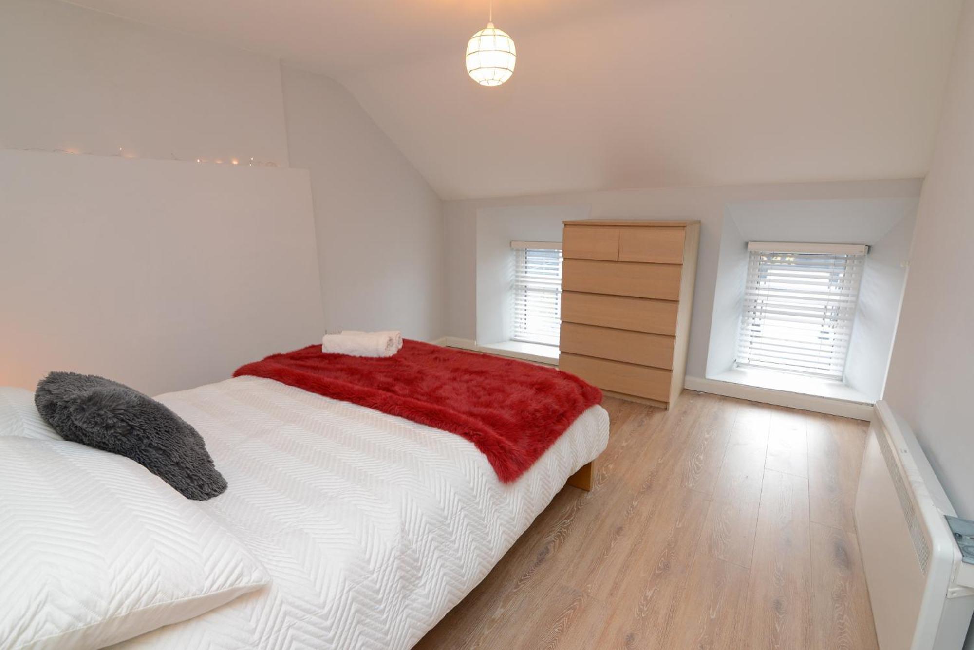 The Red Keep Fab Location - Two Bed - Two Bathrooms -Townhouse Galway Zewnętrze zdjęcie