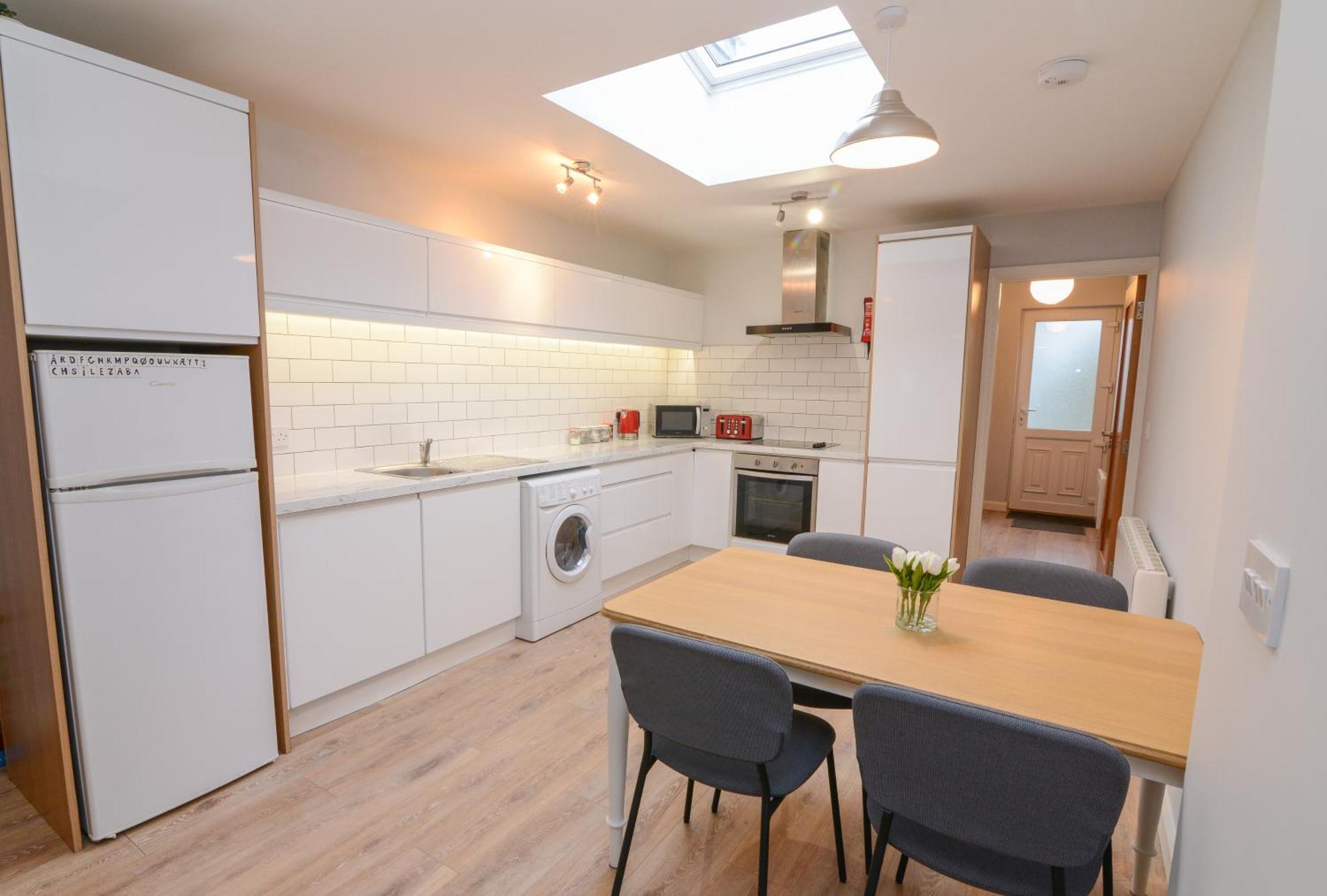 The Red Keep Fab Location - Two Bed - Two Bathrooms -Townhouse Galway Zewnętrze zdjęcie